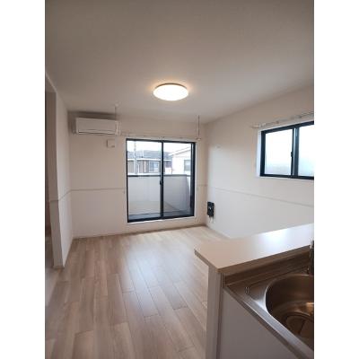 ロークァット　Ⅰ 201【管理NO：1-028485501-02010】 ★家具家電は申し込み後に搬入します★の物件画像