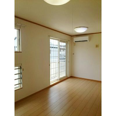 ヴェルサン　ヴィラ 201【管理NO：1-012740701-02010】 ★家具家電は申し込み後に搬入します★の物件画像