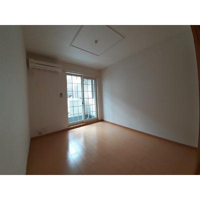 サンリットベルＢ 101【管理NO：1-014965202-01010】 ★家具家電は申し込み後に搬入します★の物件画像