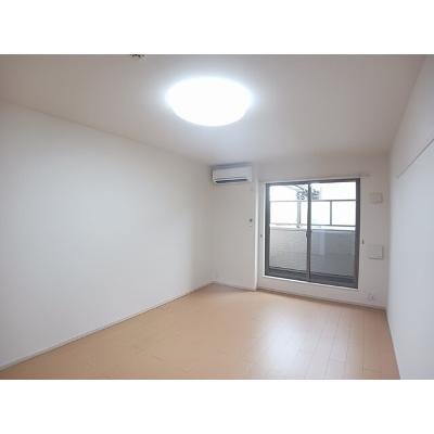 レジデンス芝辻 206【管理NO：1-018187801-02050】 ★家具家電は申し込み後に搬入します★の物件画像