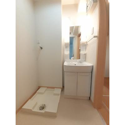 シャロル　Ⅲ 101【管理NO：1-016895001-01010】 ★家具家電は申し込み後に搬入します★ ★2026年09月下旬入居可能★の物件画像