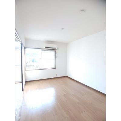城山ハイツ 101【管理NO：1-003360801-01010】 ★家具家電は申し込み後に搬入します★の物件画像