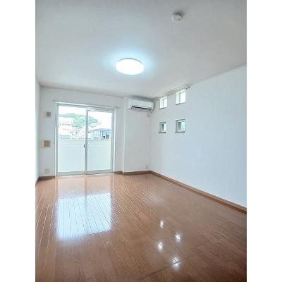 シャルトルーズＡ 105【管理NO：1-014853001-01050】 ★家具家電は申し込み後に搬入します★の物件画像
