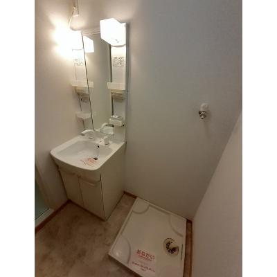 カレント 203【管理NO：1-016179901-02030】 ★家具家電は申し込み後に搬入します★ ★2026年10月上旬入居可能★の物件画像