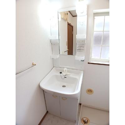 マーズ 101【管理NO：1-010952301-01010】 ★家具家電は申し込み後に搬入します★の物件画像