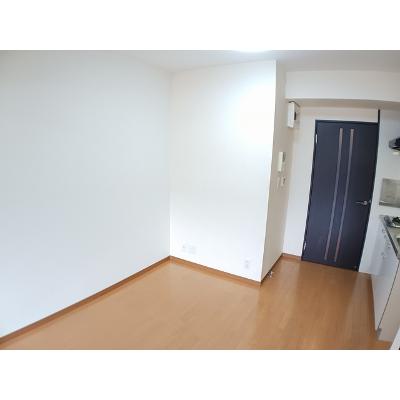 エヴァーグリーンＯ 406【管理NO：1-015697501-04050】 ★家具家電は申し込み後に搬入します★の物件画像