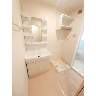カーサ　ブリュ　Ａ 201【管理NO：1-023057401-02010】 ★家具家電は申し込み後に搬入します★の物件画像