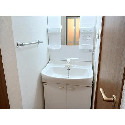 バーシアフリー　Ａ 101【管理NO：1-010742201-01010】 ★家具家電は申し込み後に搬入します★の物件画像