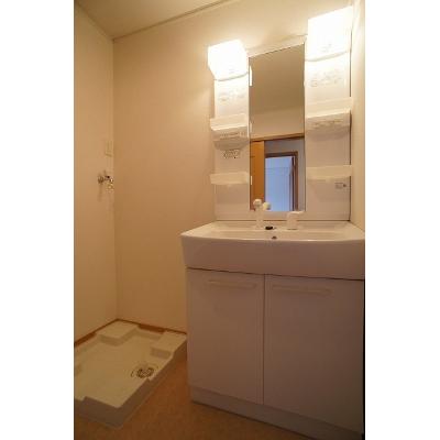 カーサ　デル　フィオーレ 202【管理NO：1-015338801-02020】 ★家具家電は申し込み後に搬入します★ ★2026年10月中旬入居可能★の物件画像