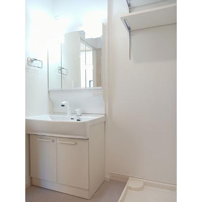 カーサ　ディ　オリバ　Ｂ 203【管理NO：1-027649002-02030】 ★家具家電は申し込み後に搬入します★の物件画像