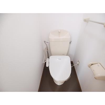 エバーグリーンＢ 202【管理NO：1-010388502-02020】 ★家具家電は申し込み後に搬入します★の物件画像