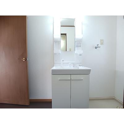 エバーグリーンＢ 202【管理NO：1-010388502-02020】 ★家具家電は申し込み後に搬入します★の物件画像
