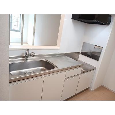 フルット 102【管理NO：1-018506101-01020】 ★家具家電は申し込み後に搬入します★ ★2026年09月下旬入居可能★の物件画像