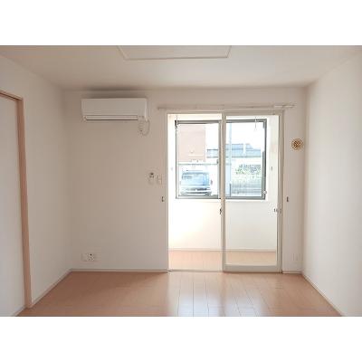 クロッシングⅡＡ 101【管理NO：1-018030401-01010】 ★家具家電は申し込み後に搬入します★の物件画像
