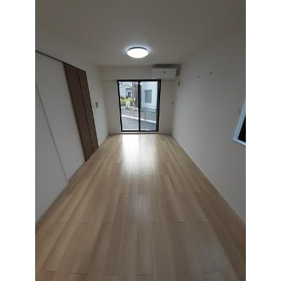 トライアングルコート 101【管理NO：1-027589101-01010】 ★家具家電は申し込み後に搬入します★ ★2026年10月中旬入居可能★の物件画像