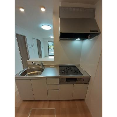 トライアングルコート 101【管理NO：1-027589101-01010】 ★家具家電は申し込み後に搬入します★ ★2026年10月中旬入居可能★の物件画像