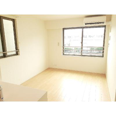 ラッフィナート 201【管理NO：1-024373901-02010】 ★家具家電は申し込み後に搬入します★ ★2026年09月中旬入居可能★の物件画像