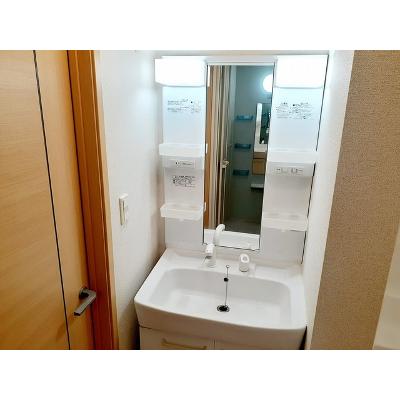 リバーサイド　レジデンス 102【管理NO：1-015472501-01020】 ★家具家電は申し込み後に搬入します★ ★2026年09月下旬入居可能★の物件画像