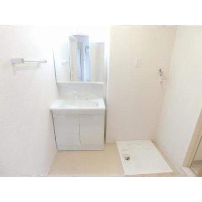 コートオリーブＢ 101【管理NO：1-024269702-01010】 ★家具家電は申し込み後に搬入します★の物件画像