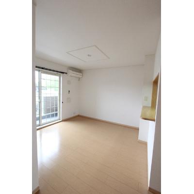 シュティール緑山 101【管理NO：1-015935701-01010】 ★家具家電は申し込み後に搬入します★ ★2026年09月下旬入居可能★の物件画像