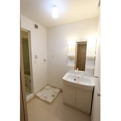 シュティール緑山 101【管理NO：1-015935701-01010】 ★家具家電は申し込み後に搬入します★ ★2026年09月下旬入居可能★の物件画像