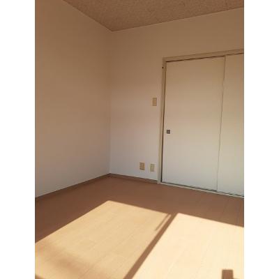 メゾン手原 101【管理NO：1-000365601-01010】 ★家具家電は申し込み後に搬入します★ ★2026年09月中旬入居可能★の物件画像