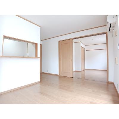 モデルン－ミーツ． 204【管理NO：1-012620101-02040】 ★家具家電は申し込み後に搬入します★の物件画像