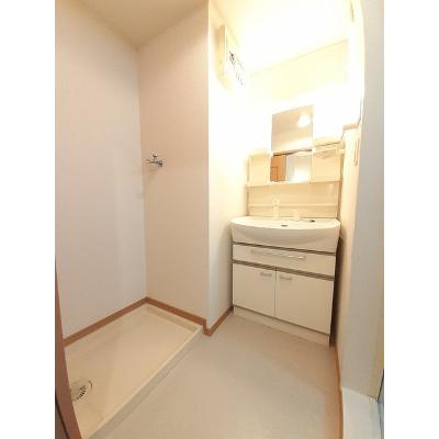サンシャイン 205【管理NO：1-014330701-02040】 ★家具家電は申し込み後に搬入します★ ★2026年10月中旬入居可能★の物件画像