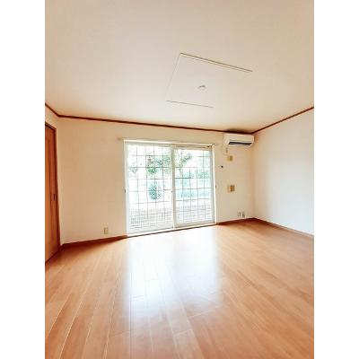 パ－クサイド 101【管理NO：1-012523401-01010】 ★家具家電は申し込み後に搬入します★ ★2026年12月中旬入居可能★の物件画像