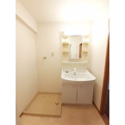 サンフローラ 102【管理NO：1-011555901-01020】 ★家具家電は申し込み後に搬入します★ ★2026年10月上旬入居可能★の物件画像