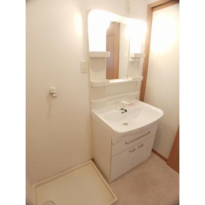 ウインターワルツＢ 101【管理NO：1-014661202-01010】 ★家具家電は申し込み後に搬入します★ ★2026年09月下旬入居可能★の物件画像