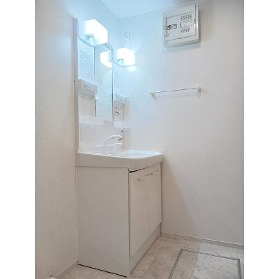 フローラーリア 202【管理NO：1-021342901-02020】 ★家具家電は申し込み後に搬入します★ ★2026年09月下旬入居可能★の物件画像
