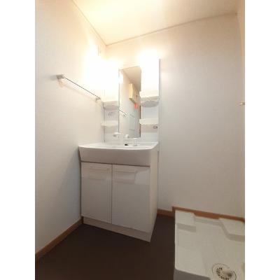 ブライト　スクエアＢ 205【管理NO：1-015261902-02040】 ★家具家電は申し込み後に搬入します★ ★2026年10月中旬入居可能★の物件画像
