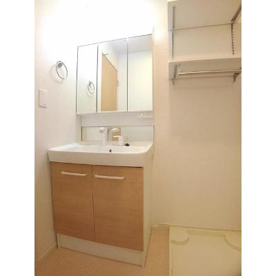 グランツＢ 201【管理NO：1-024807002-02010】 ★家具家電は申し込み後に搬入します★ ★2026年10月下旬入居可能★の物件画像