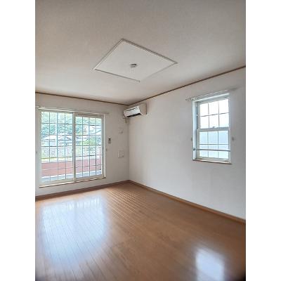 ローズヒル　Ａ 201【管理NO：1-013347201-02010】 ★家具家電は申し込み後に搬入します★の物件画像