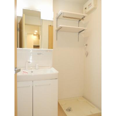 ５ｔｈ　Ａｖｅｎｕｅ　Ｂ 103【管理NO：1-025124902-01030】 ★家具家電は申し込み後に搬入します★ ★2026年09月上旬入居可能★の物件画像