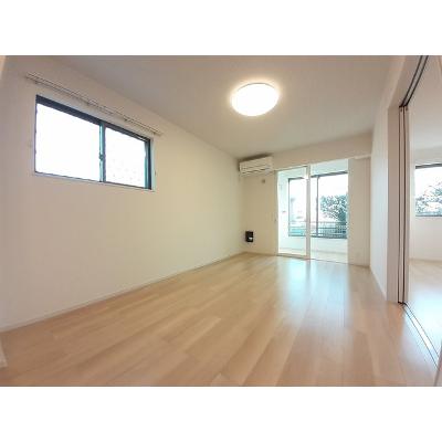 ＰＡＲＫＳＩＤＥ　ＣＯＵＲＴⅣ 101【管理NO：1-026677404-01010】 ★家具家電は申し込み後に搬入します★ ★2026年10月中旬入居可能★の物件画像