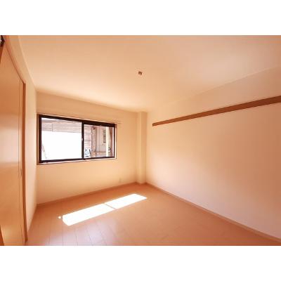 ＣＲＥＳＴＡＬＬ 101【管理NO：1-005621801-01010】 ★家具家電は申し込み後に搬入します★ ★2026年09月中旬入居可能★の物件画像