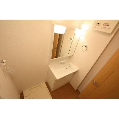 シャインＣ 101【管理NO：1-023909103-01010】 ★家具家電は申し込み後に搬入します★ ★2026年10月下旬入居可能★の物件画像
