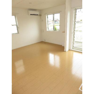 プレシアスⅠ 101【管理NO：1-018791201-01010】 ★家具家電は申し込み後に搬入します★ ★2026年09月下旬入居可能★の物件画像
