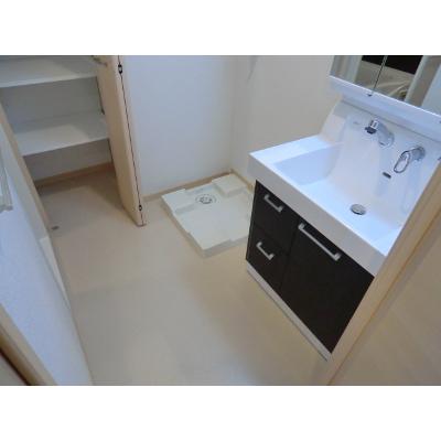 カーサ・アネーロ 306【管理NO：1-016620601-03060】 ★家具家電は申し込み後に搬入します★ ★2026年10月上旬入居可能★の物件画像