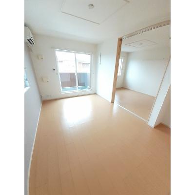 トリコローレ　ロッソ 201【管理NO：1-020415901-02010】 ★家具家電は申し込み後に搬入します★の物件画像