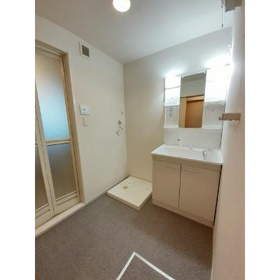 トリコローレ　ロッソ 201【管理NO：1-020415901-02010】 ★家具家電は申し込み後に搬入します★の物件画像