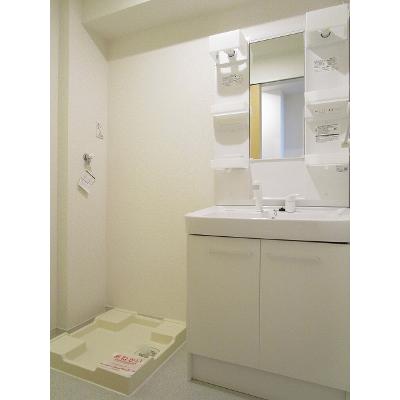 ラルーチェ 102【管理NO：1-022025301-01020】 ★家具家電は申し込み後に搬入します★の物件画像
