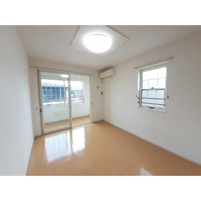 スリーアロー　Ｂ 203【管理NO：1-016906802-02030】 ★家具家電は申し込み後に搬入します★ ★2026年10月中旬入居可能★の物件画像