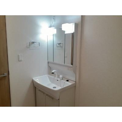 グレイス 203【管理NO：1-027310001-02030】 ★家具家電は申し込み後に搬入します★の物件画像