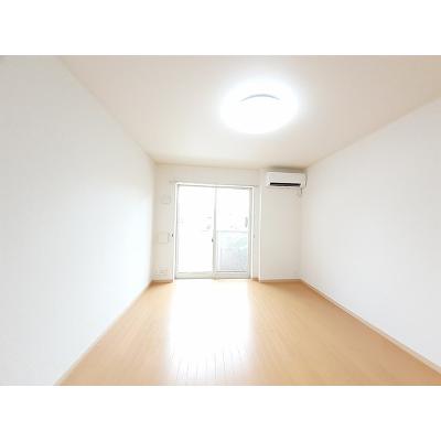 プラシード 202【管理NO：1-016715001-02020】 ★家具家電は申し込み後に搬入します★の物件画像