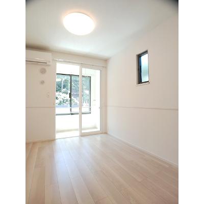 カーサフロイデ 101【管理NO：1-028621801-01010】 ★家具家電は申し込み後に搬入します★ ★2026年09月下旬入居可能★の物件画像