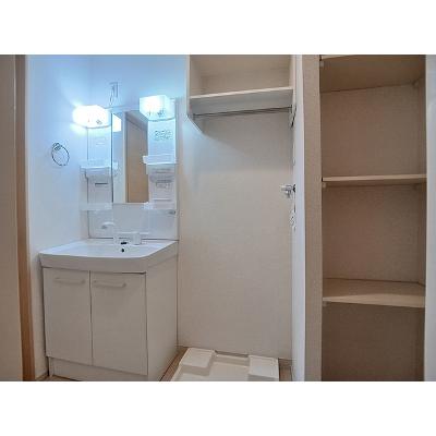 カーサ　エテルナ　Ⅰ 102【管理NO：1-020346101-01020】 ★家具家電は申し込み後に搬入します★の物件画像