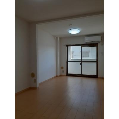 グラディオ１０ 205【管理NO：1-009386201-02040】 ★家具家電は申し込み後に搬入します★ ★2026年09月下旬入居可能★の物件画像